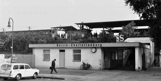 Berlin, Charlottenburg Station