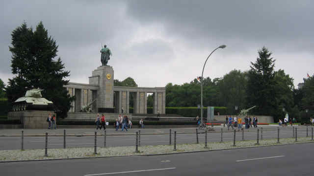 Berlin, Russian War Memorial